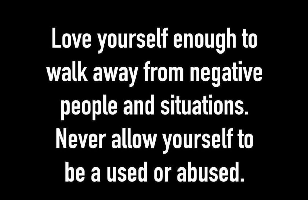 TheDivaSasha's tweet photo. Happy Hump Day Loves💕 #heyWednesday #humpdat #loveyourself #sashathediva #kiss1041fm #kiss1041 #radio #radiopersonality #media #mediapersonality #host #radiohost #primetime #dj #atlanta #gossip #celebritygossip #celebrities #entertainment #imjustsaying https://t.co/f7KhwVL8P3