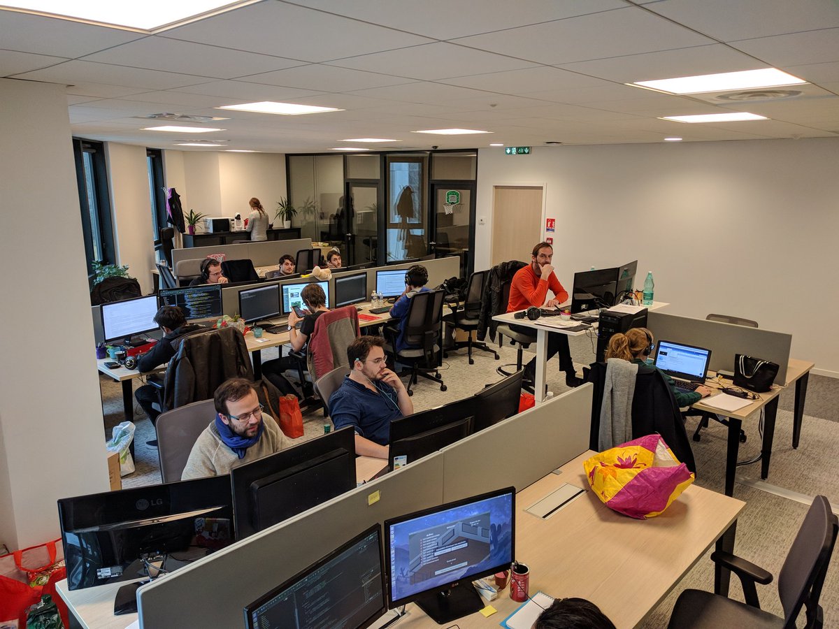 Bien installé au <a href="/villagebyCAL/">Le Village by CA Languedoc</a> ! #happy