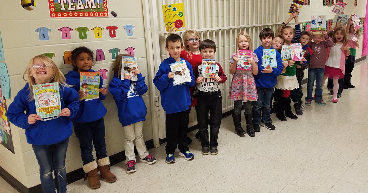 MCELobdell's tweet photo. We love our free scholastic books!!!! Thanks book ladies.#MCELoves #MCEelementary https://t.co/PqcBTgVLmp