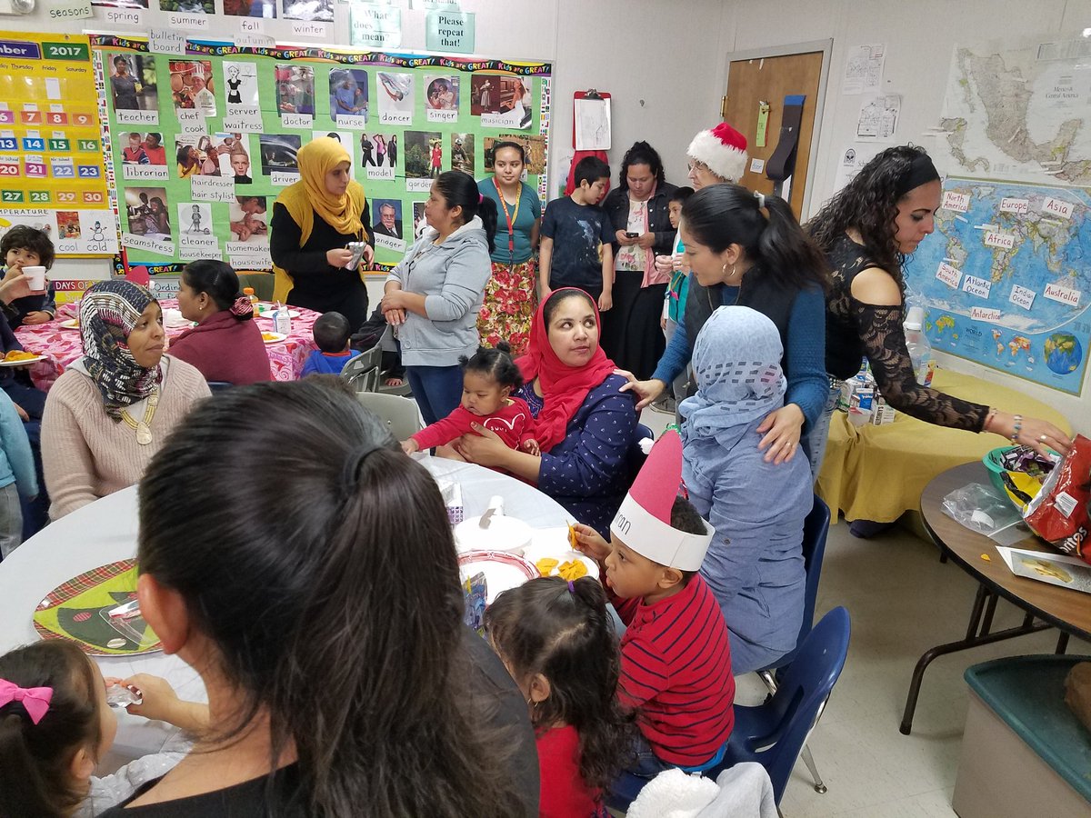 EvenStart_APS's tweet photo. Holiday Joy. Food from around the world. Greatest gift is each other! #evenstart @APSVirginia @ddcoggins @BRC_AP @ddcoggins @APSface @BarbaraKanninen https://t.co/j2lucLZ2zD