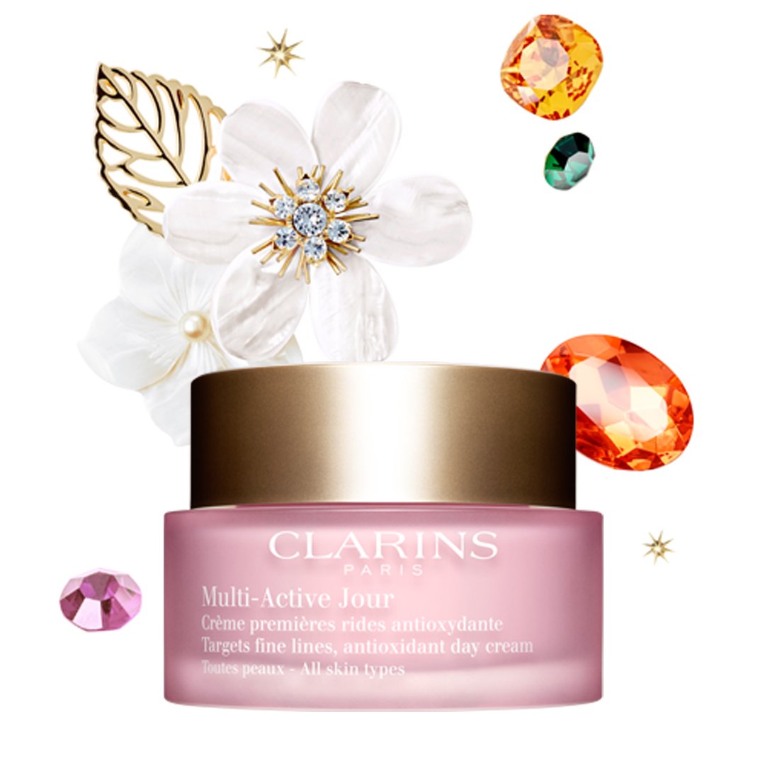 ClarinsFR's tweet photo. J-5 Avant Noël ! Découvrez l'allié de toutes les femmes Multi-Actives ! #ChristmasByClarins #MultiActive #SkinCare https://t.co/tJ6ljG9seJ https://t.co/gJgkUjzM7l