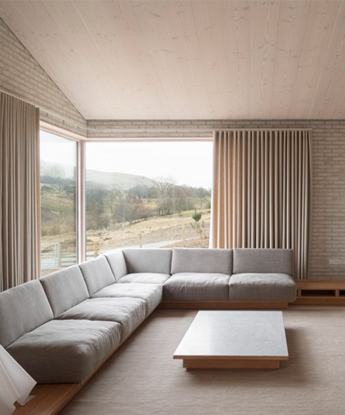 Speedmaster72's tweet photo. Casa Viva (Llanbister, Reino Unido. 2016), obra de John Pawson.
#MiercolesEnladrillado https://t.co/IA42kUM2qL