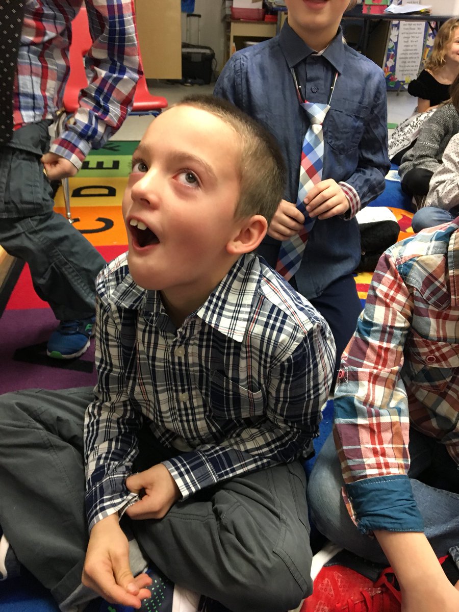 mrsLMarley's tweet photo. Shocked to hear how much Santa and his elves know about each of us @WyevaleP #scdsblive @TwinLakes_SS https://t.co/5hnHByUAW4