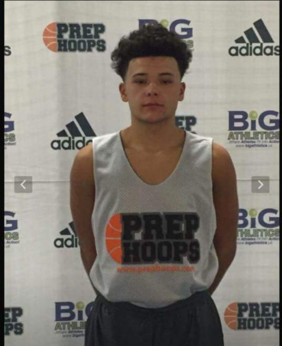 DalienParks's tweet photo. Festus class of '18 @PortellPortell is currently averaging 17 points and 4 threes per game. One of the top shooters in the State. @PrepHoopsMO @earlaustinjr #34Hoops https://t.co/ZqY0JGrqd2