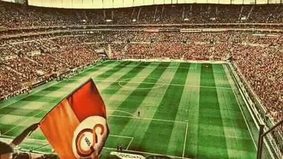 #50BinAslanOmuzOmuza
Sevdik Seni ulAn herşeyden Çok sevdik 
<a href="/GalatasaraySK/">Galatasaray SK</a>