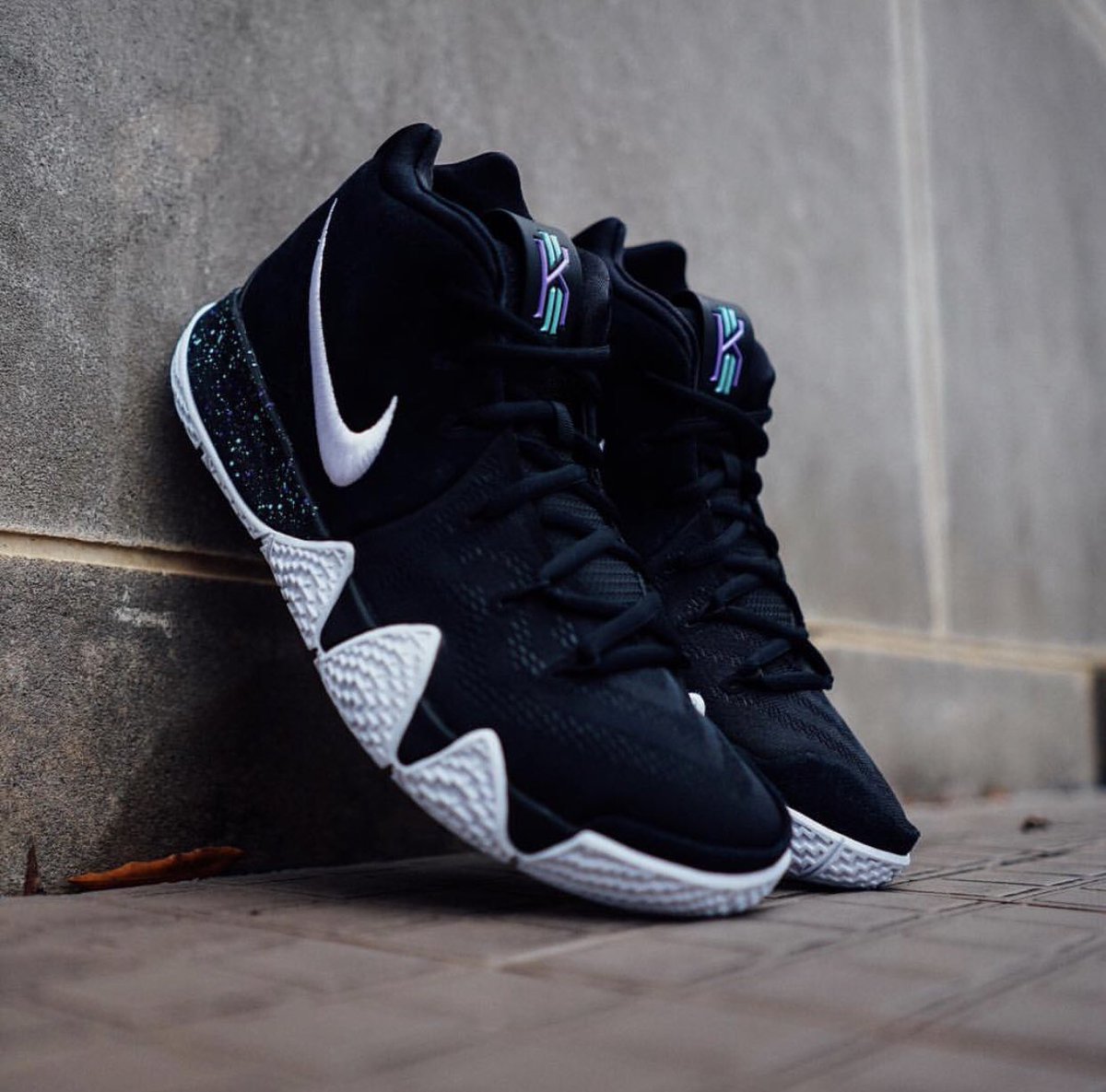 dicks kyrie 4
