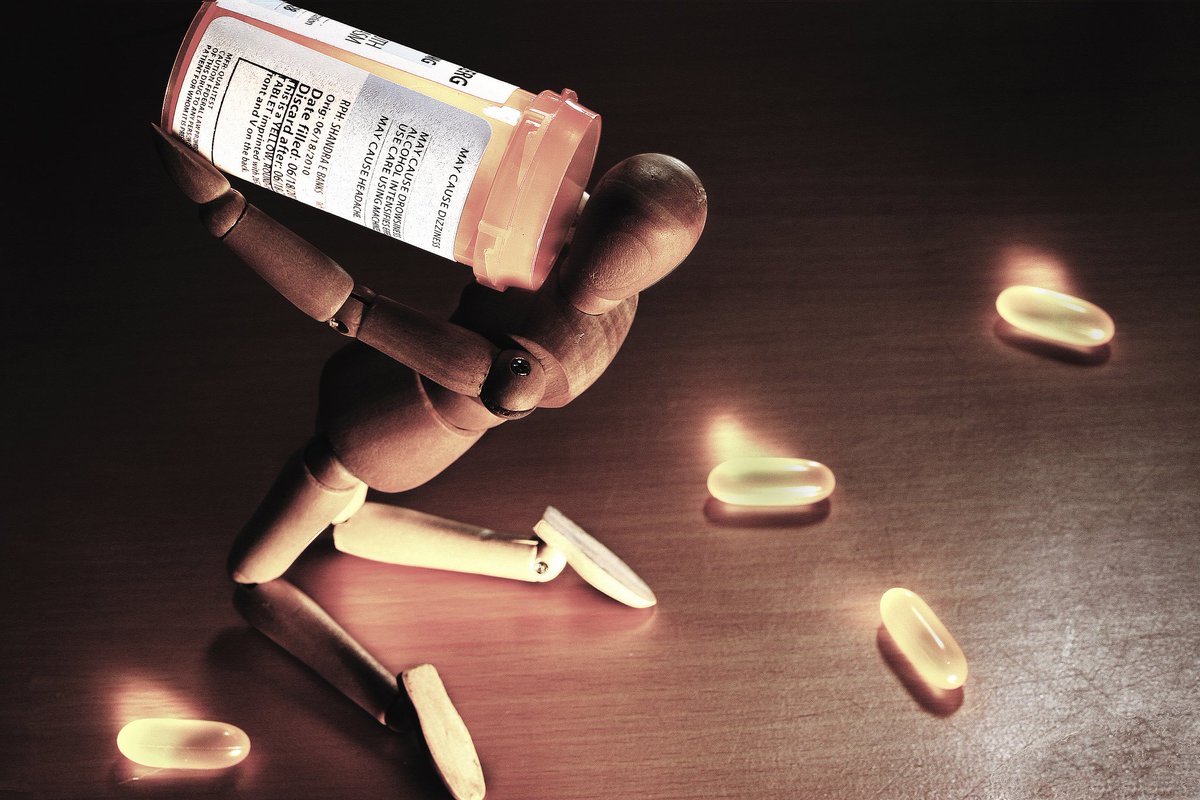 neon_mediafr's tweet photo. Poker, MDMA, alcool, shopping, boulot... une ADDICTION a-t-elle déjà percuté votre COUPLE ? Racontez-nous comment votre drogue ou celle de votre +1 a influencé vos relations amoureuses > MP ou contact@neonmag.fr 
Anonymat préservé.

Photo Flickr - Jonathan Silverberg https://t.co/vMPOZ75uai