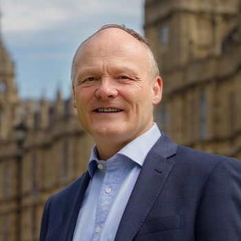 carltonreid's tweet photo. After a HGV driver crushed a Southampton cyclist, MP @Royston_Smith said cyclists should "stick to routes that have cycle lanes on them." In June, Smith wanted cycleway spending to be stopped. https://t.co/LUg3NC1reM https://t.co/k0pfiKcpFh