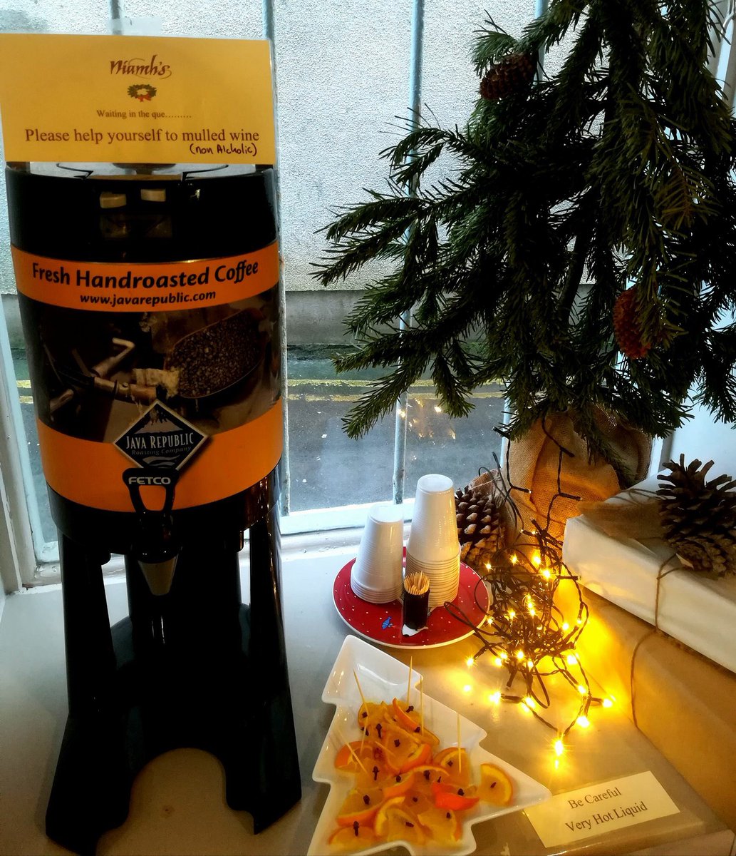 Please help yourself to a complementary (non alcoholic) Mulled Wine while you wait in the queue #christmas #festivecheer 🎅🏻🍷