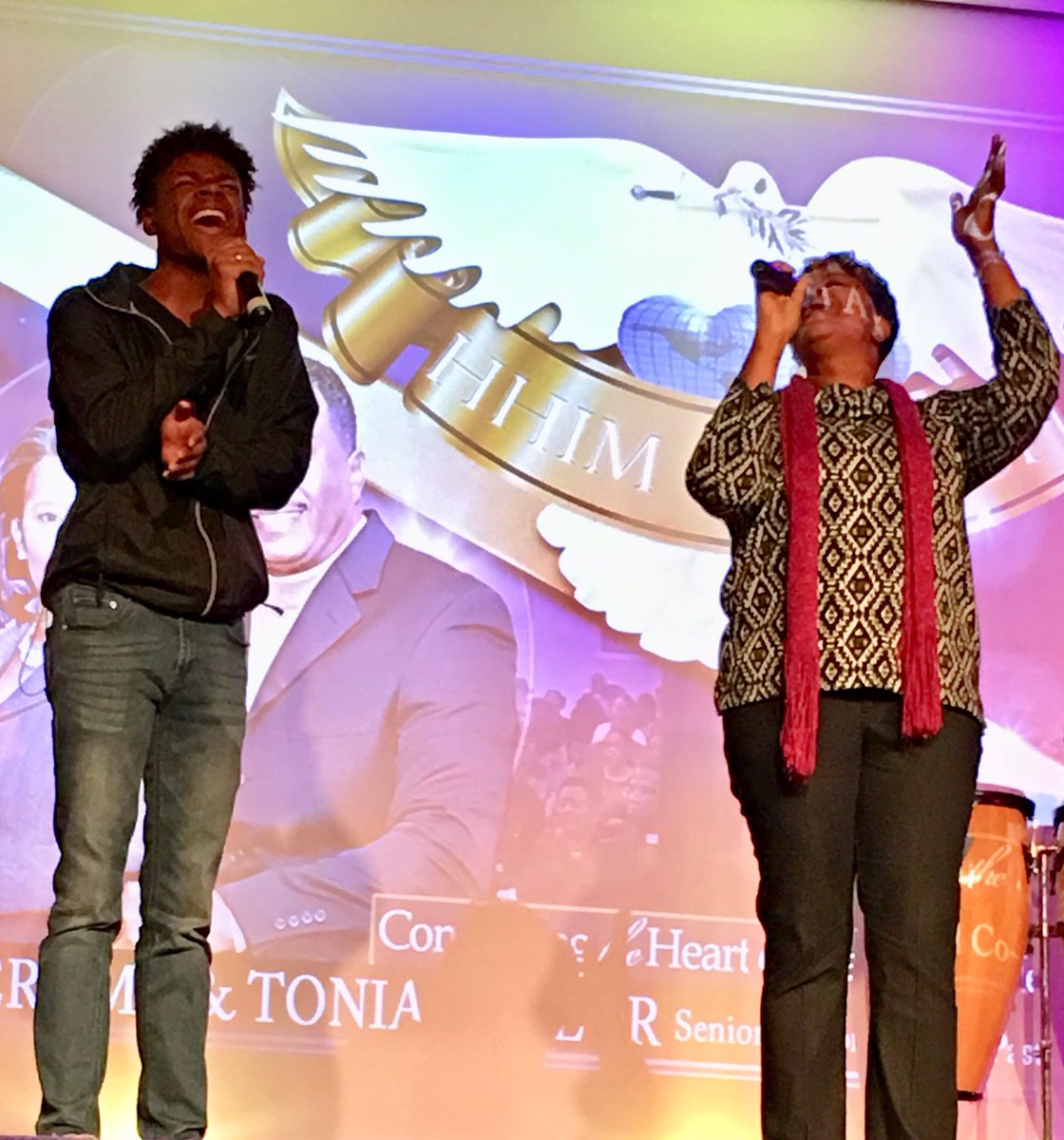FionaVarner's tweet photo. Here is a pic of my son and I️ singing “Mary did you know” last night at our home church. #hhim https://t.co/106ehVsEUf