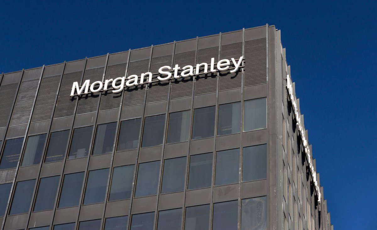 CoinDesk's tweet photo. Morgan Stanley: Hedge Funds Poured $2 Billion into Cryptos in 2017 https://t.co/8XoZvMfRf1 https://t.co/sxpOtXae7r