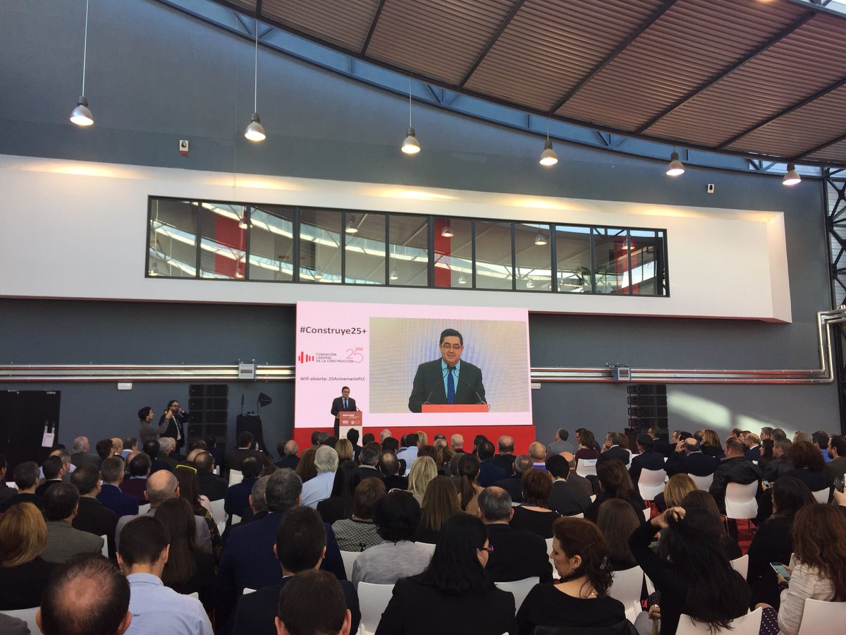 Celebrando el 25aniversario de la <a href="/fund_laboral/">Fundación Laboral de la Construcción</a> #Construye25+