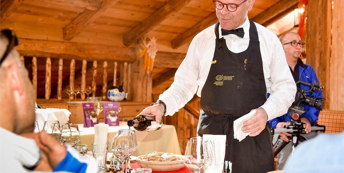 Wine Emotion <a href="/Kronplatz/">Kronplatz</a> - Eine wunderbare Möglichkeit das #Skifahren ⛷ und die Südtiroler Genusswelt 😋 zu kombinieren. 👉 goo.gl/dyMWVV