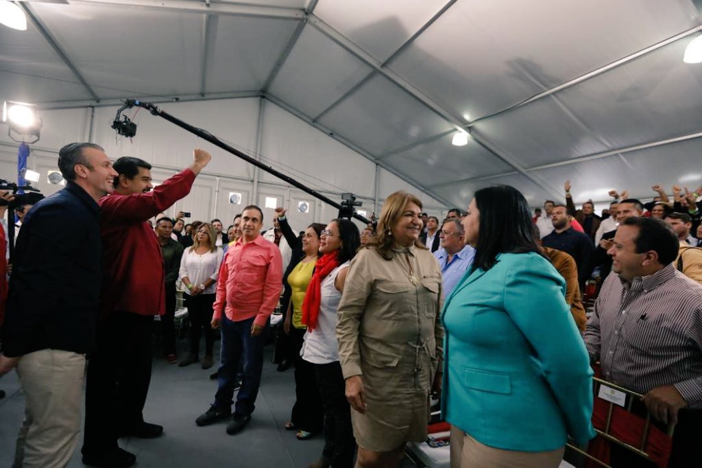 gestionperfecta's tweet photo. #FelizMiercoles Excelente experiencia nos llevamos del Taller de Planificación Estratégica del Sistema de Gobierno Territorial con alcaldes y alcaldesas. Máxima eficiencia en la gestión! Todas y todos alineados junto a nuestro Pdte. @NicolasMaduro https://t.co/Q57l5rqJAL