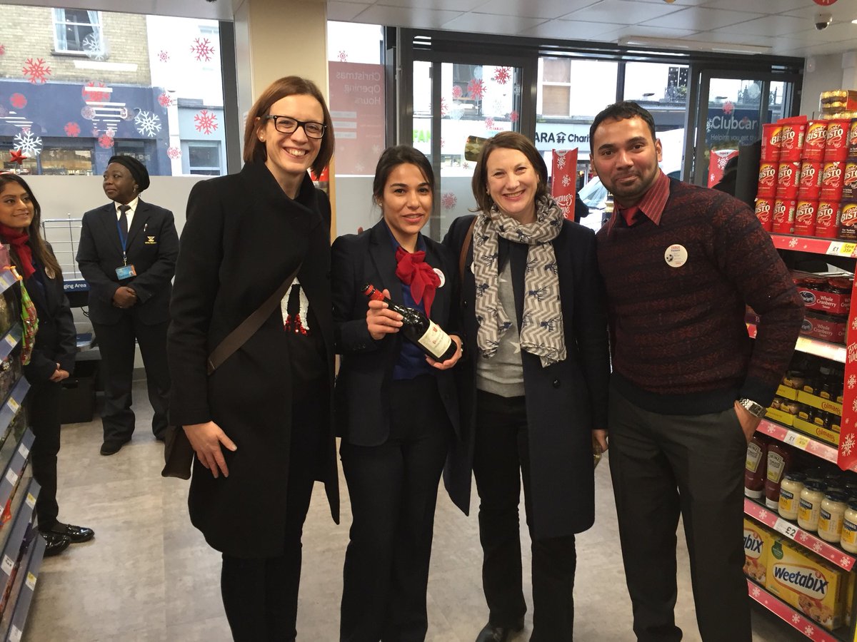 inthiH's tweet image. It was great meeting you all today. Thank your for the selfie @EmmaT1903 @aliw_tesc @nessrogers99 @oliverjameshill