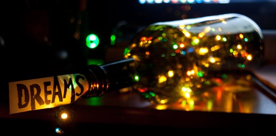 MGWines_Group's tweet photo. Estas #Navidades sorprende a tus invitados con estas decoraciones DIY fáciles y muy muy resultonas! https://t.co/iXy91RLTcd https://t.co/tCXxJk0bMB