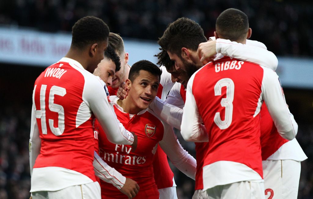 ReplicaTops's tweet photo. The Quarter Finals of the Carabao Cup saw both Arsenal and Manchester City advance into the last 4 of the competition, who can go all the way? https://t.co/VfgJ4askQI