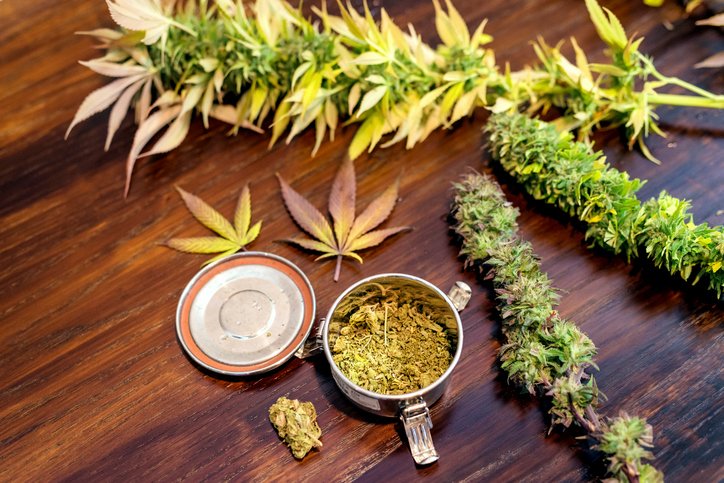 Recreational cannabis will become legal in the summer, not by July 1: Trudeau: bit.ly/2DdM8Lr https://t.co/DleIcMhECM