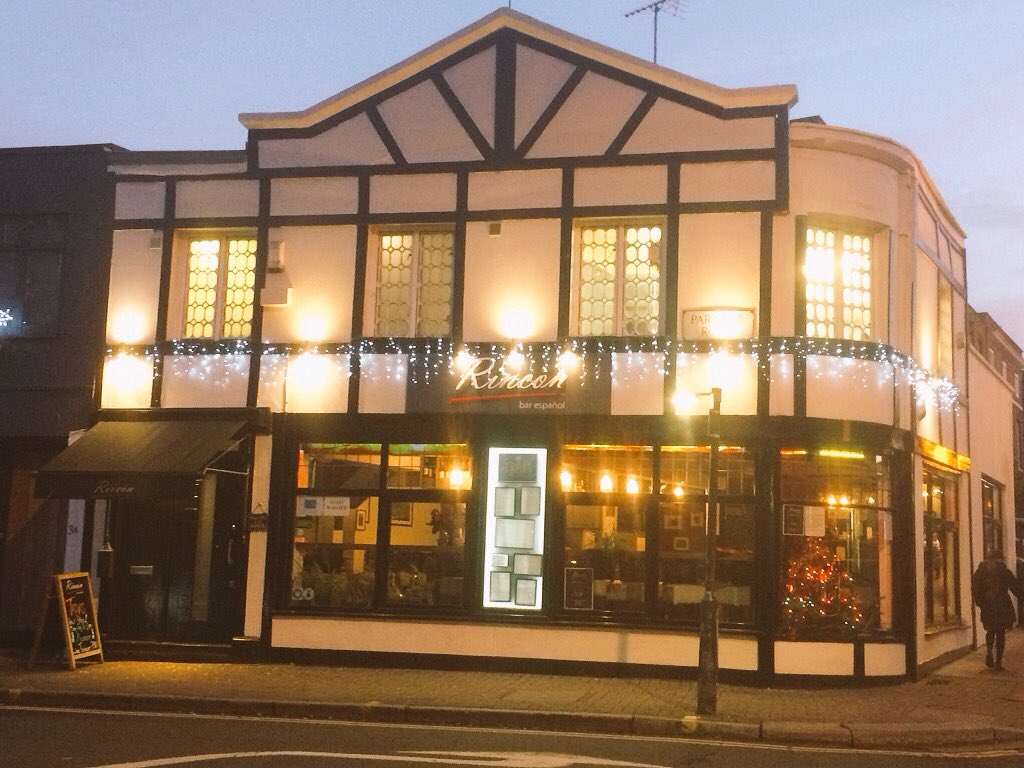 Rincon_Richmond's tweet photo. Join us this Saturday for our Christmas party! Live music from @AlchemyBand2 free shots #tapas #wine &amp; more! @BadgerStanford @EventsKingston https://t.co/UWVJ4VEAkm