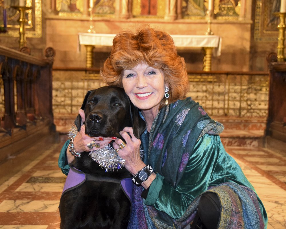 LMElliottPhoto's tweet image. Great honour to photograph the recent @canine_partners Carol Service with @DraycottNursing with @RealRula @DreyfusJames @PattiBoulaye and Downton's #DavidRobb - what an evening!