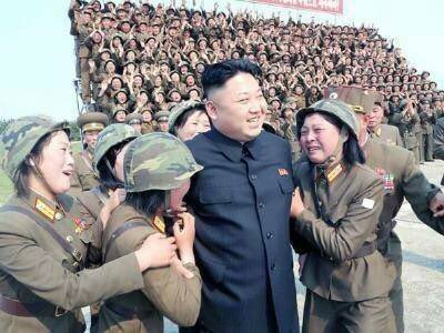 1，它把政府伪装成祖国，让你死心塌地的挚爱。
2，它把自己伪装成救星，让你疯疯癫癫的崇拜。
3，它把王朝伪装成恭馋，让你祖孙三代的奉献。
4，它把贪婪伪装成尽责，让你心甘情愿的负担。
5，它把剥削伪装成服务，让你不知不觉的受害。
6，它把残暴伪装成维稳，让你胆战心惊的忍耐。