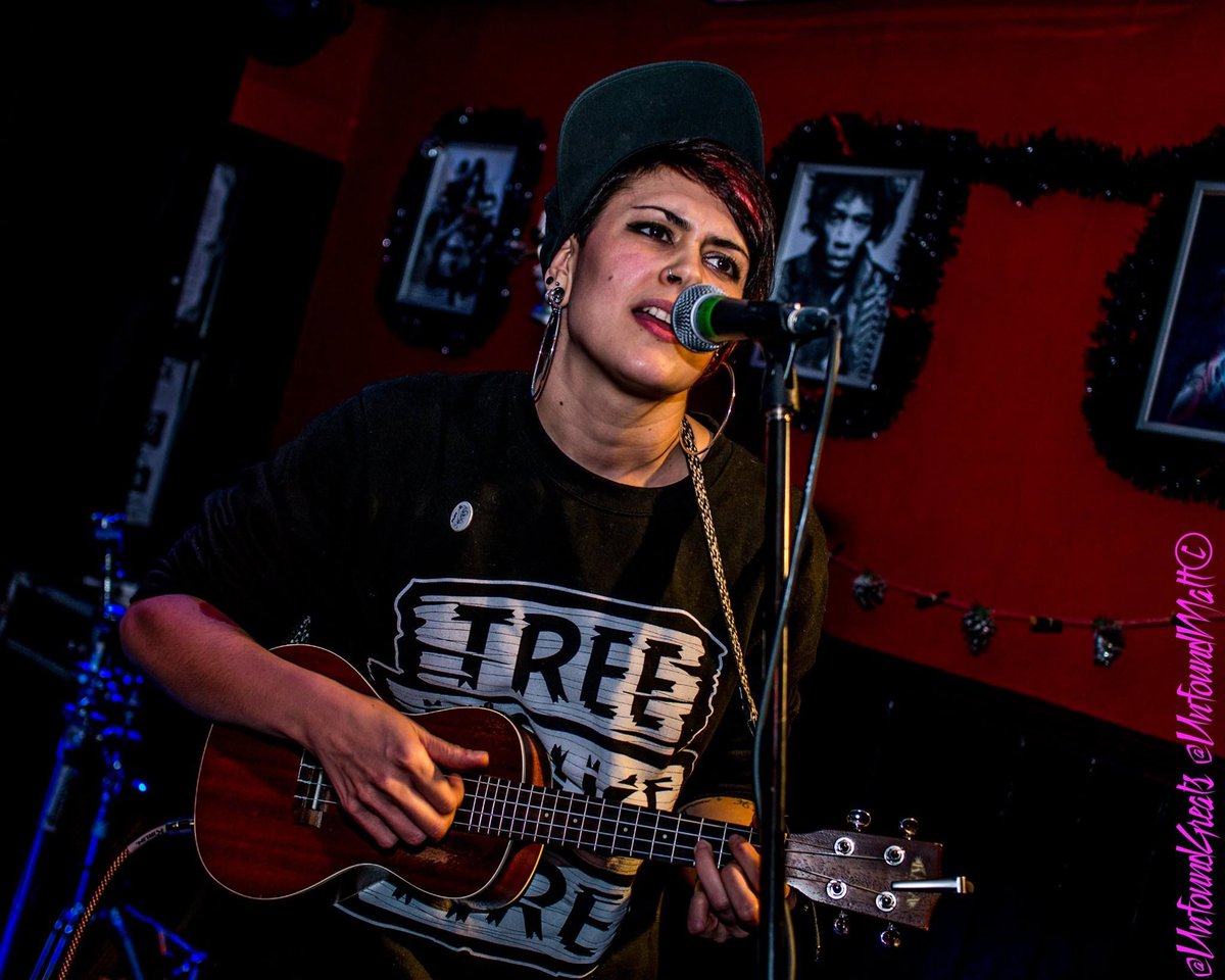 UnfoundGreats's tweet photo. We were at @TheLadyLuckBar on Sunday to film an ep w/ @MillieManders. Chosen a song with quite a strong message for this time of yr so here's a link for @crisis_uk https://t.co/sVsIZWAMNj #webseries #christmas #crisisxmas #ska #punk #ukulele #punkulele #canterbury #photos #gig https://t.co/Qtl2Q29cca