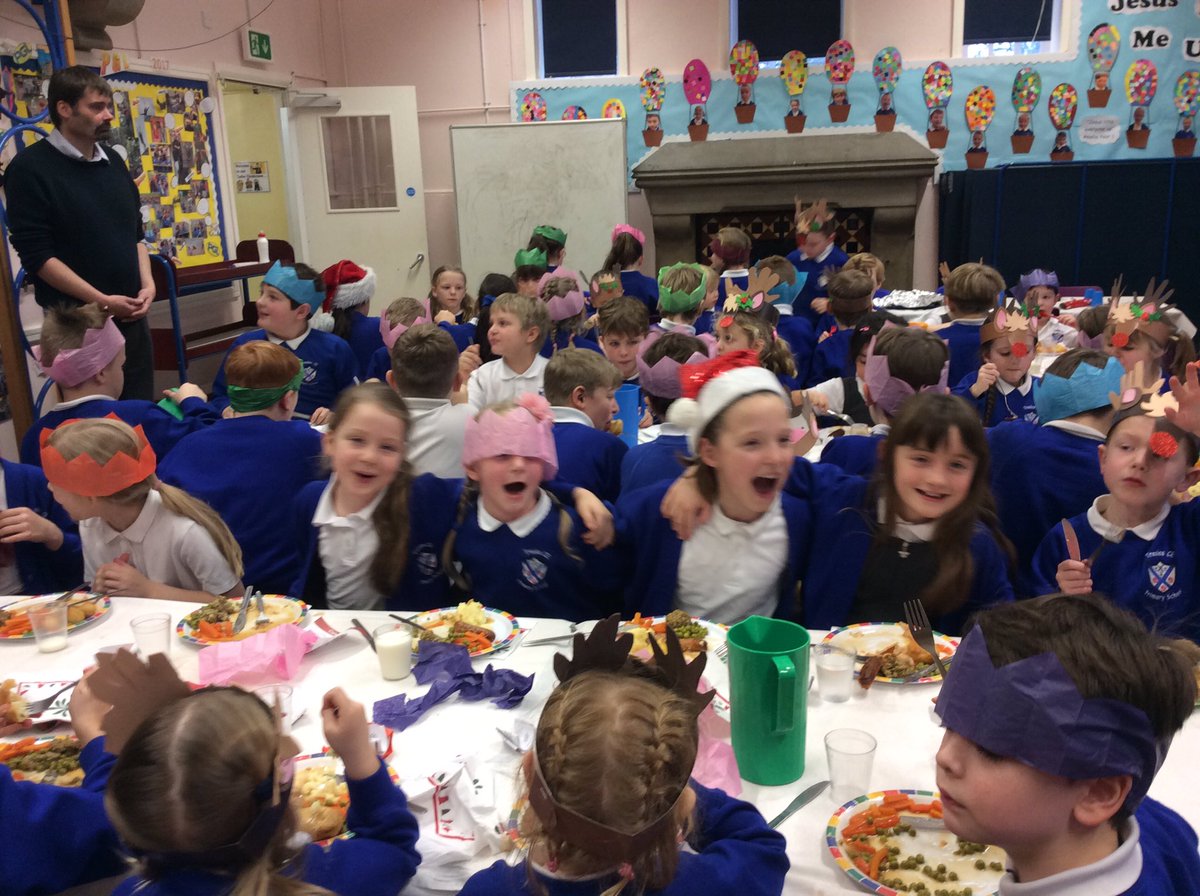 trealesprimary's tweet image. Thank you Mrs Braithwaite for a lovely lunch. Delicious as ever!
