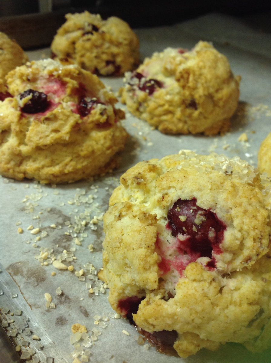We're dreaming of white chocolate chip and Blackberry muffins this morning! Cranberry Almond scones too! 3 days until our last day. Come visit us! #cakeflourbakery #threemoredays #keepitlocal