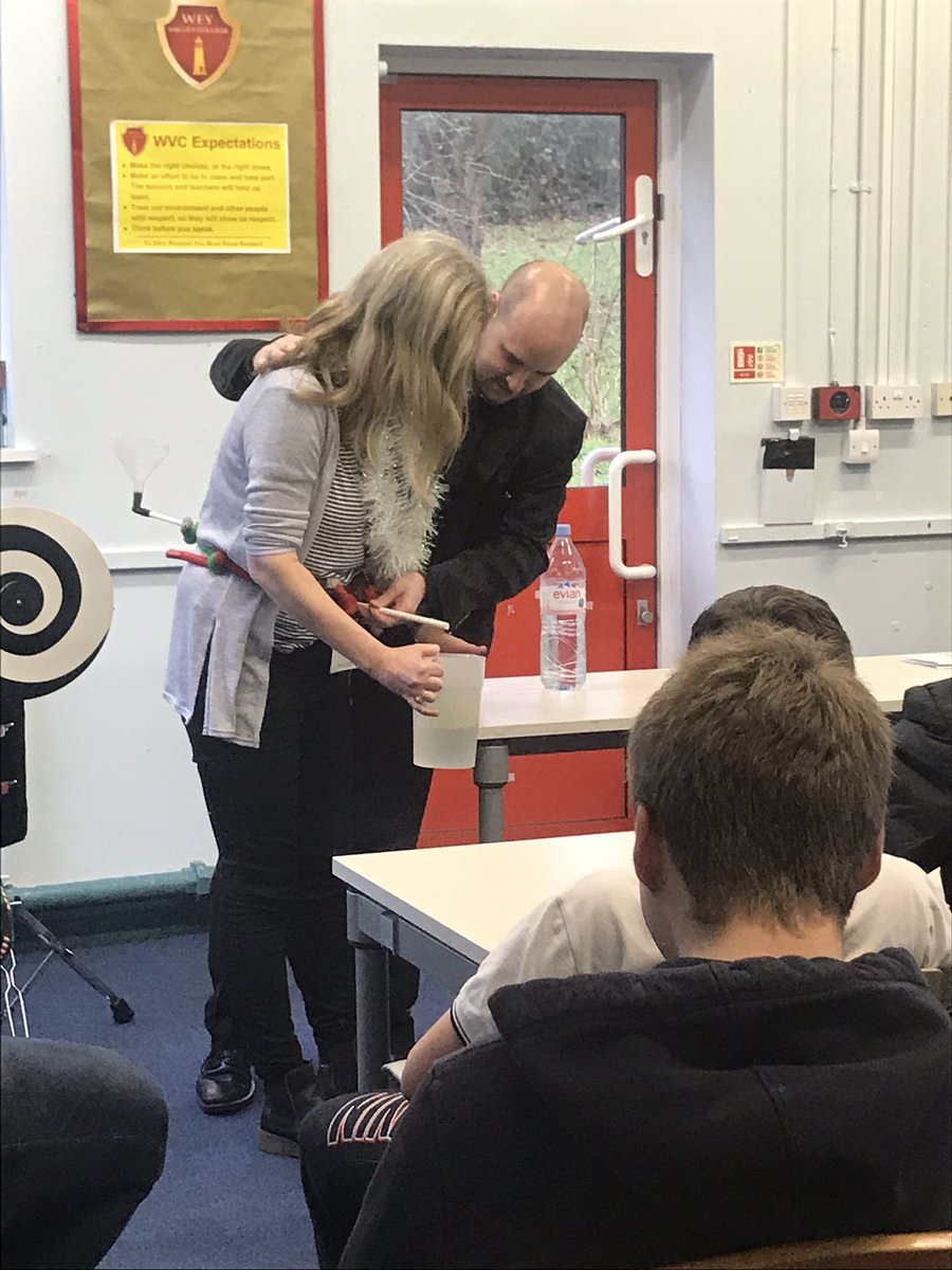 J__Lipscombe's tweet image. Wow, our minds are blown @WVCSecondary by @TVMagician Thank you so much #magic #howdidhedothat