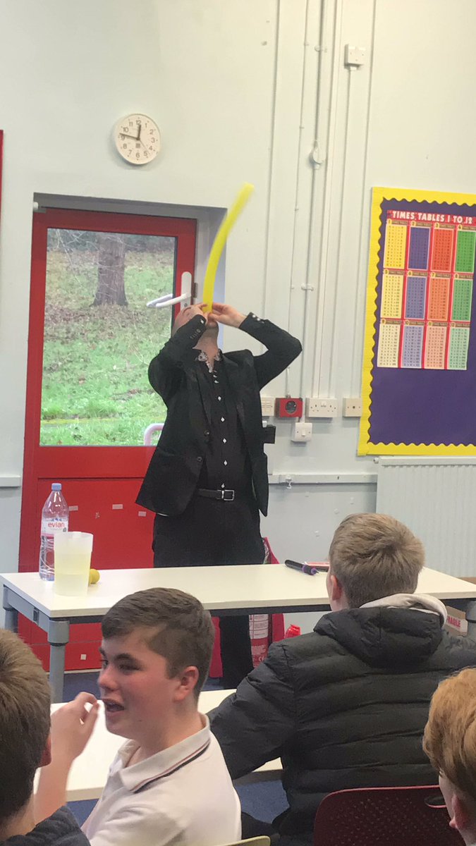 J__Lipscombe's tweet image. Wow, our minds are blown @WVCSecondary by @TVMagician Thank you so much #magic #howdidhedothat