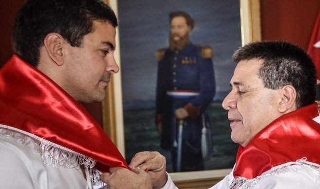 UltimaHoracom's tweet photo. #Internas2017 Diputado cartista asegura que derrota fue por el pasado liberal de Peña
https://t.co/vr3ImYZkaJ https://t.co/NrPmAbm4jG