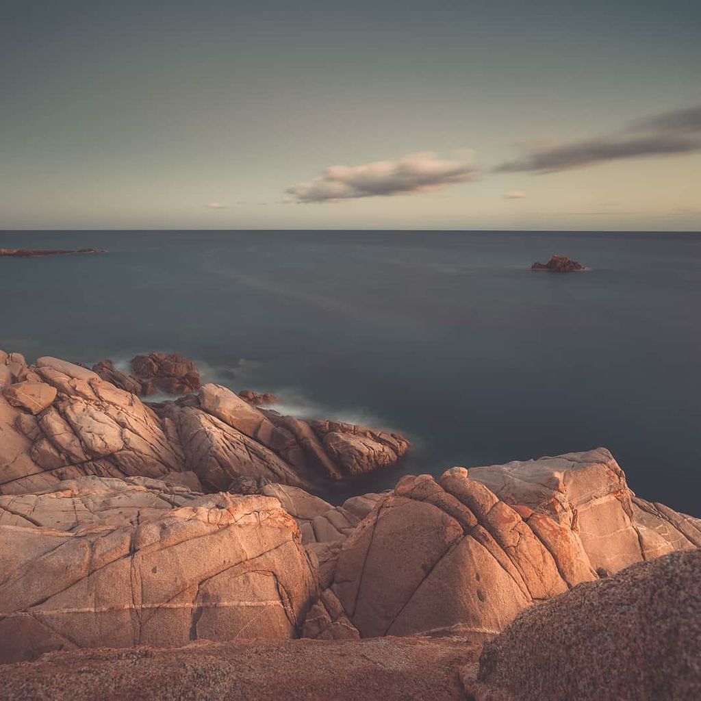 maurizioutlayer's tweet photo. #maurizioutlayer #theearthoutdoors #visualsofearth #roamtheplanet #theoutdoorfolk #stayandwander #soft_vision #earthfocus #longexposure #outside_project #sardegna #wonderist #urbanandstreets #mist_bestshots #earthofficial #nightphotography #followmefaraw… https://t.co/Ovon8Y9LFv https://t.co/7SNTcyTs8D