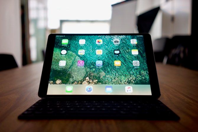 tuestore's tweet photo. ¿Cuál sería para ti la mejor tablet del año 2017? #tecnología #digital #teléfono #tablet #innovar #tableta #2017 #20Dic #Navidad #diciembre
https://t.co/E7RSNkgNm3 https://t.co/GTDS4LCNP3