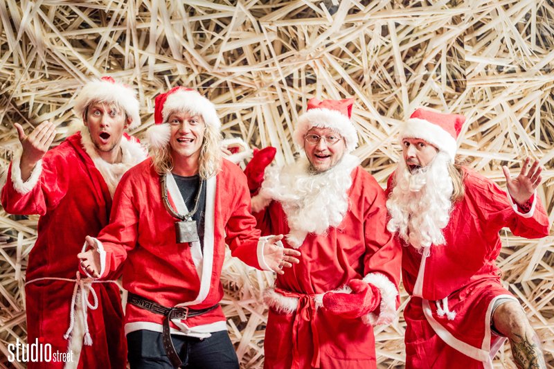 duudsonitpark's tweet photo. Iloista ja temppurikasta joulua ja uutta vuotta kaikille! t. #Duudsonitpark 🎅🎄😃 #duudsonit #espoo #isoomena #seinäjoki #torniohaparanda https://t.co/yrQYe6OCeI
