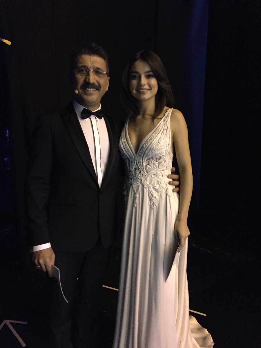 #PanteneAltınKelebek Ödül Töreninden #AyçaAyşinTuran ile Cem Davran ☄ <a href="/raninimanini/">ranini®</a> twitter hesabından paylaştı. "Gecenin eeeeen tatlıları❤️ #pantenealtınlelebek ".