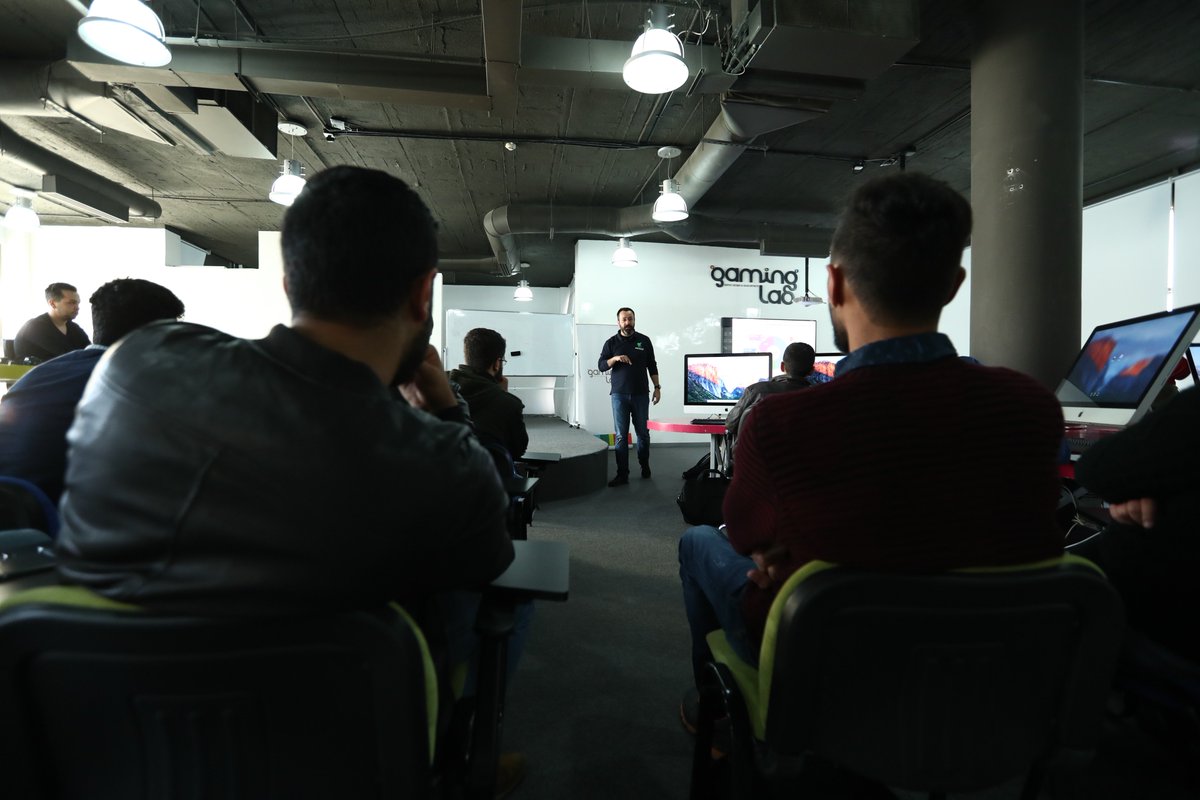 GamingSummitJO's tweet photo. صور من المعسكر التدريبي الذي نظمه مختبر الألعاب الأردني @GamingLabJo ضمن نشاطات قمة صناعة الألعاب الإلكترونية
لمشاهدة الصور كاملة: https://t.co/QL6vhc2StP
#GamingSummitJo #Jordan #الأردن #أردن_الريادة #InnovativeJo @KAFDJordan https://t.co/NufZpuLcWg