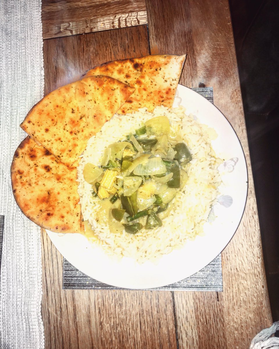 wilfredsCF's tweet photo. My dad’s vegan green Thai curry 🍛😍🌿✨❄️ #vegan #plantbased #healthy #healthyliving #fruit #coffee #selfie #instagood #paleo #food #foodies #blog #blogger #northeast #uk #sunderland #winter #health #healthyfood #poweredbyplants #lifestyle https://t.co/GxaCPA7jit