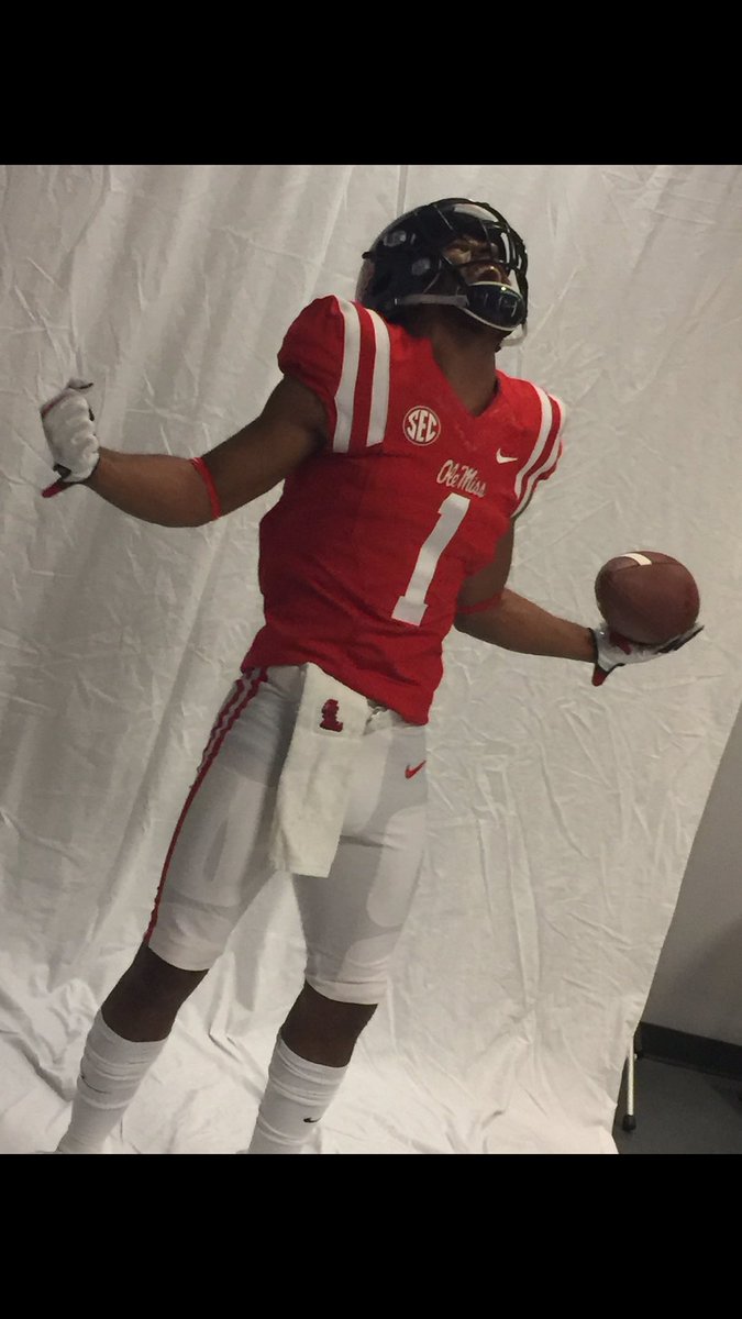 Sosaa13's tweet photo. It’s Official #Commited https://t.co/2PQGLxXHuz