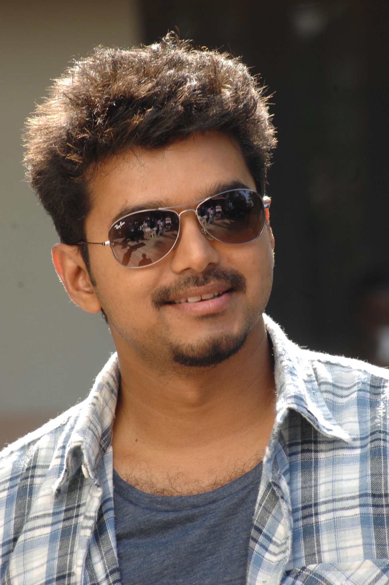 Gajan on Twitter: "#Thalapathy #Vijay #Thuppakki PC: @VijayVasanth05  bro🙏🤝 UHD stills at https://t.co/AaCDhK11lK https://t.co/GUTc1tzvSD" /  Twitter