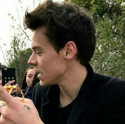 packstumblrr's tweet photo. 🍂PACK HARRY STYLES + LARRY🍂

🍂FAV se gostou/ like
🍂RT se salvou / RT if u save
🍂Créditos se usar/ credits if u apply

//Mari
#WeAreAllHarry https://t.co/fFPjldoXFv