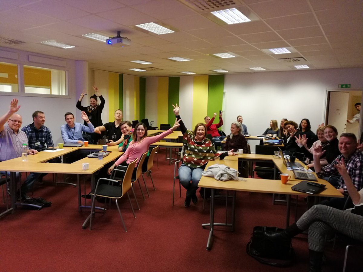 fridlund76's tweet photo. Af Blekinge goes digital! Idag har vi jobbat fram mål, önskat läge och aktiviteter för 2018 tillsammans med våra engagerade och skickliga digitala coacher. #Arbetsförmedlingen #MOdig8 https://t.co/zfrYBtkhnI