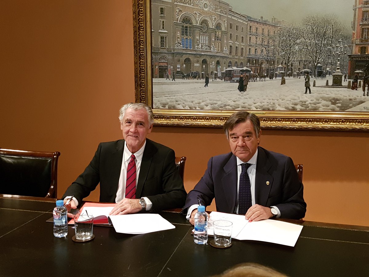 ElenaBenarroch's tweet photo. El Colegio Oficial de Farmacéuticos de Madrid y el @museothyssen han firmado un acuerdo de colaboración. Sus colegiados, podrán hacerse Amigos del Museo con un descuento del 10% sobre la tarifa oficial de cualquier modalidad. https://t.co/jSOPeu8GFN