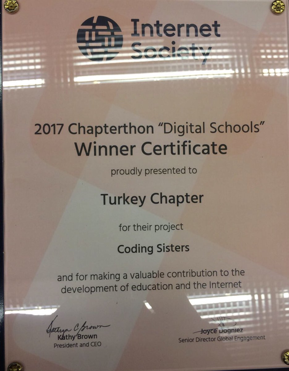 ISOC_TR's tweet photo. Chapteronton ödülünü ISOC-TR kazandı! Bu ödülü, bu başarıyı elde etmemizde çok büyük rol oynayan değerli hocamız Mustafa Akgül’ün anısına adıyoruz. Kazandığımız ödülü onun anısını yaşatacak projelerde kullanmak üzere kabul ediyoruz. #Chapterthon2017 #ISOC https://t.co/O8d3V4bM5E