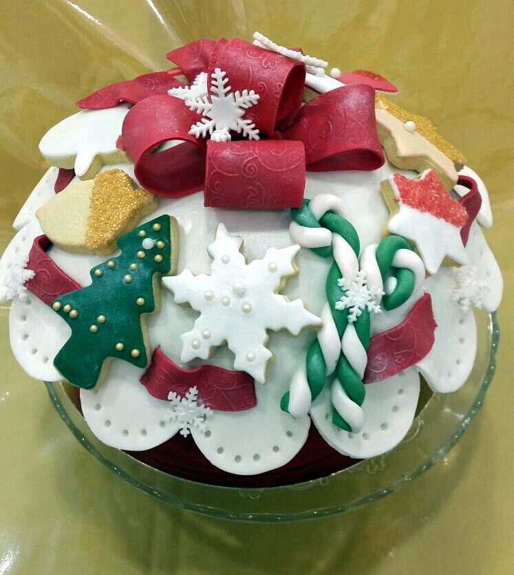 LaBiscotteriaTE's tweet photo. E cosa ne dite dei nostri #panettonidecorati? Oltre a essere deliziosi sono bellissimi! 😍😋👀❤🎁🎄🎄
#ultimiregali #handmade #fattiamano
#gift #natale2017 #aspettandoilnatale #piùspazioaidolci #Solocosebuone #solocosesane https://t.co/I4hHtEYhDF