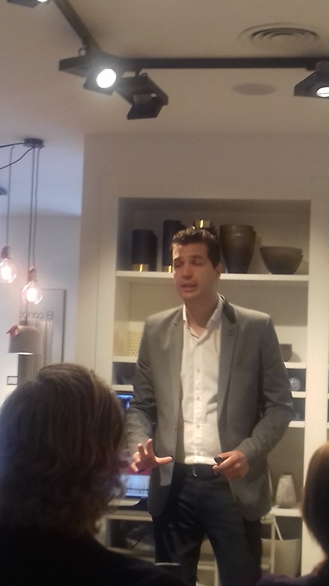 Georgettaba's tweet image. Con @cesarbernhardt en  BoConcept Buenos Aires