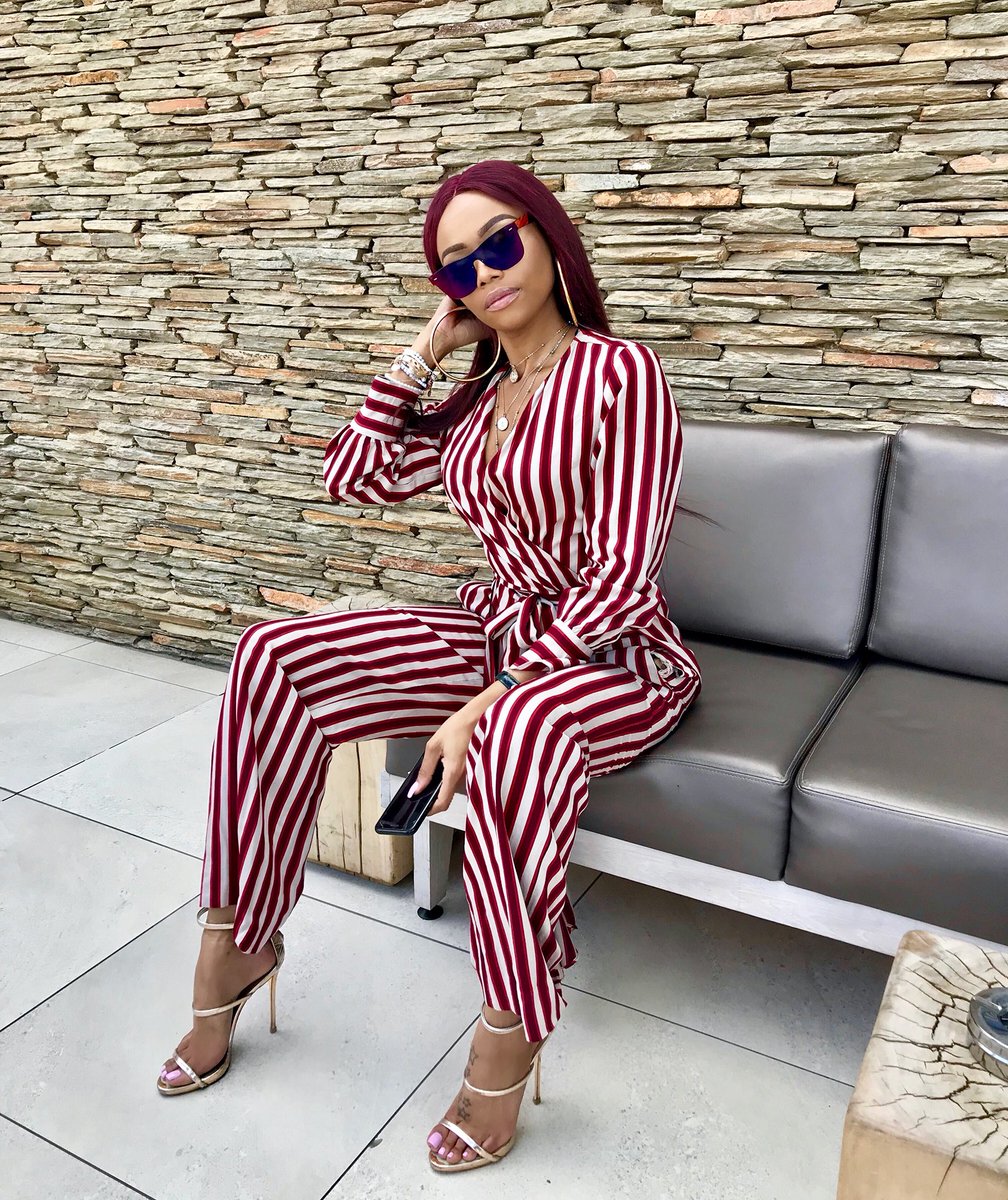 Bonang's tweet photo. ......more red. 💋😍💄😎 https://t.co/KUDkFbSM6D