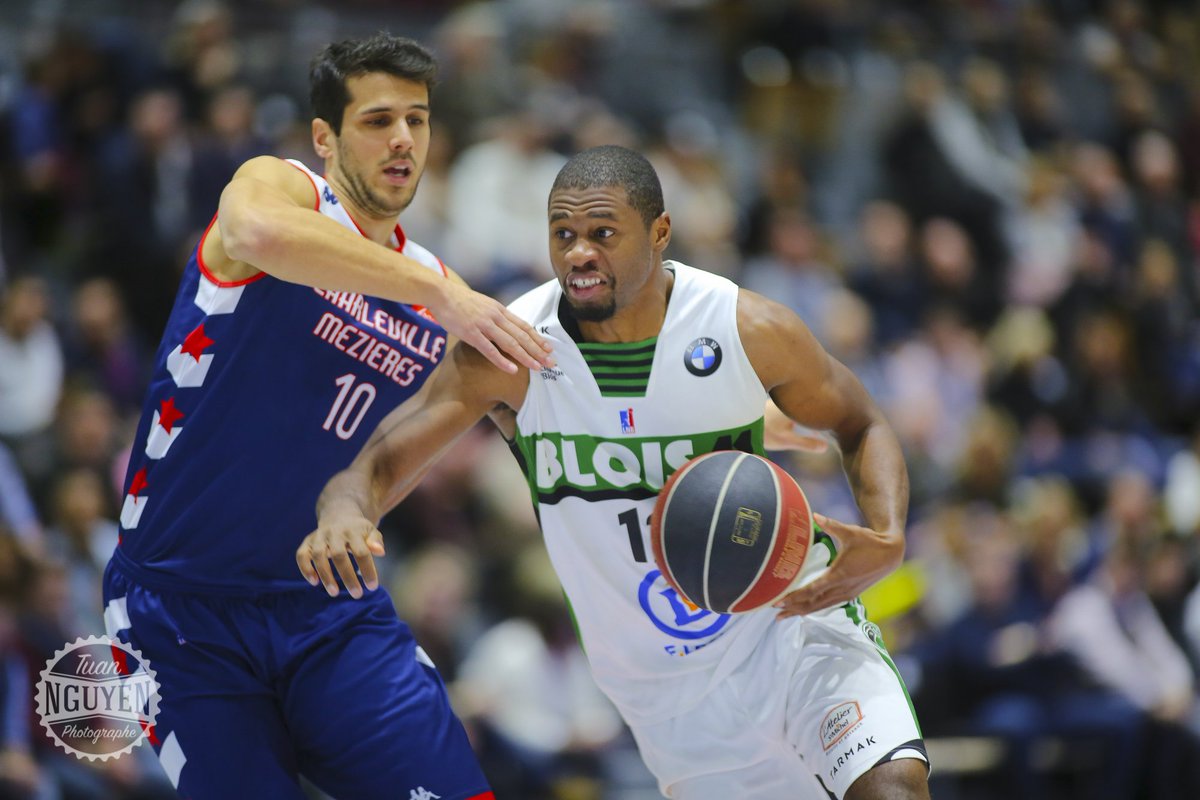 ADABloisBasket's tweet photo. 📰 Retour sur la victoire de l'@ADABloisBasket face à l'@ECMABASKET devant 1950 spectateurs hier soir au #JeuDePaume >>> https://t.co/9py97Qglbq #ADAECMA #ProB #LNB @Departement41 @VilledeBlois https://t.co/7vDwdeOaLF