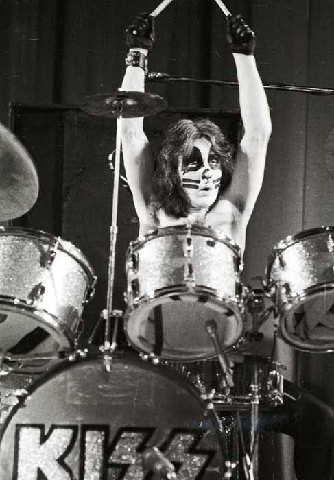 Happy 72nd Birthday to Peter Criss, the Catman! 