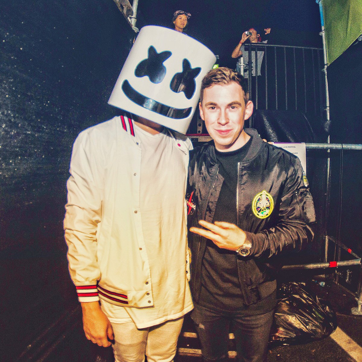 HARDWELL's tweet image. [✖‿✖]