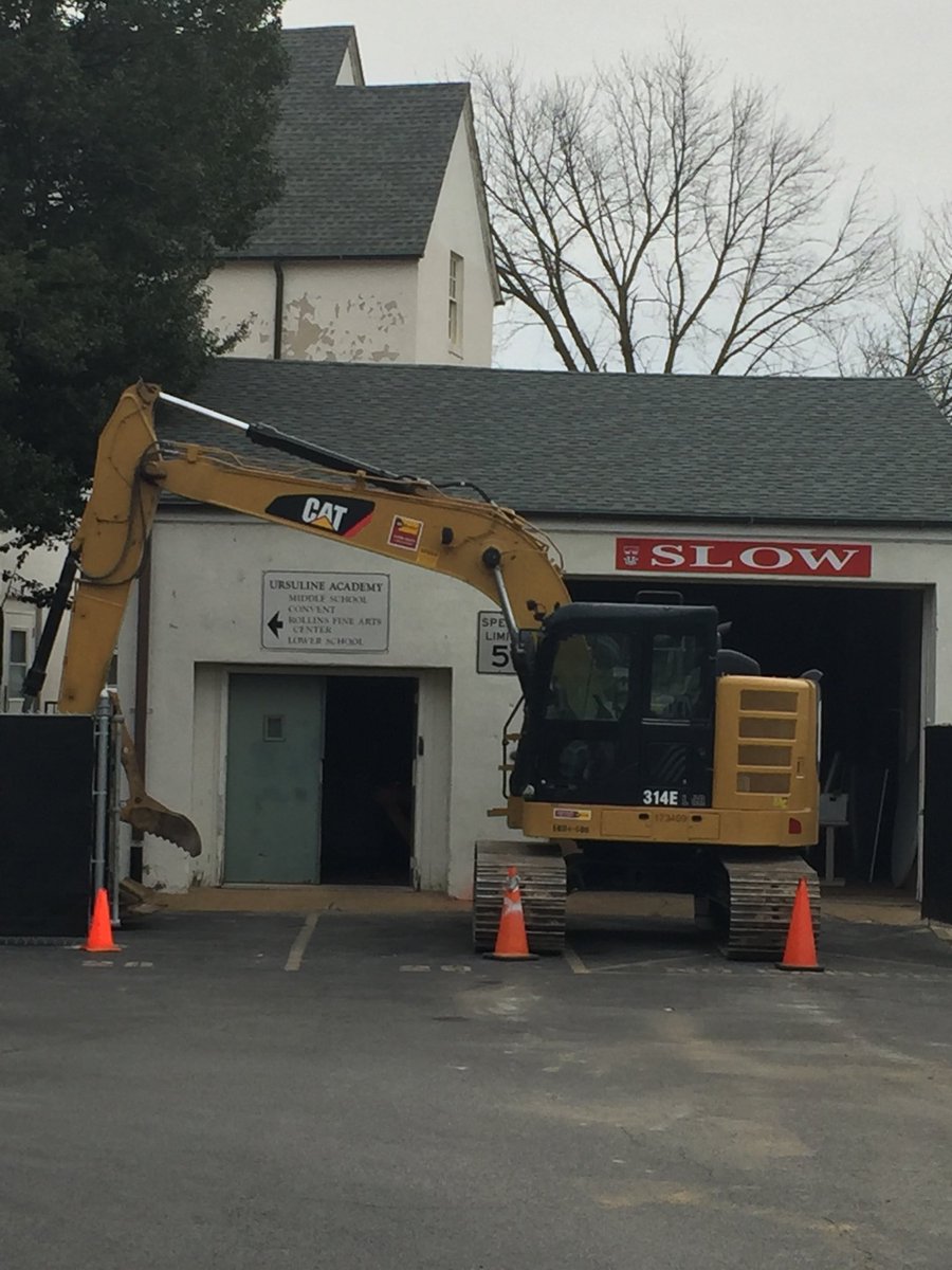 trishmedeiros's tweet photo. Demo begins! @UAwilmington @EDiSCompany #studentlifecenter #learnhereleadanywhere https://t.co/BdtCwXspk8